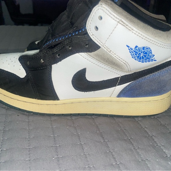 Air jordan 1 Black and White High-Top Sneakers - Picture 3 of 7